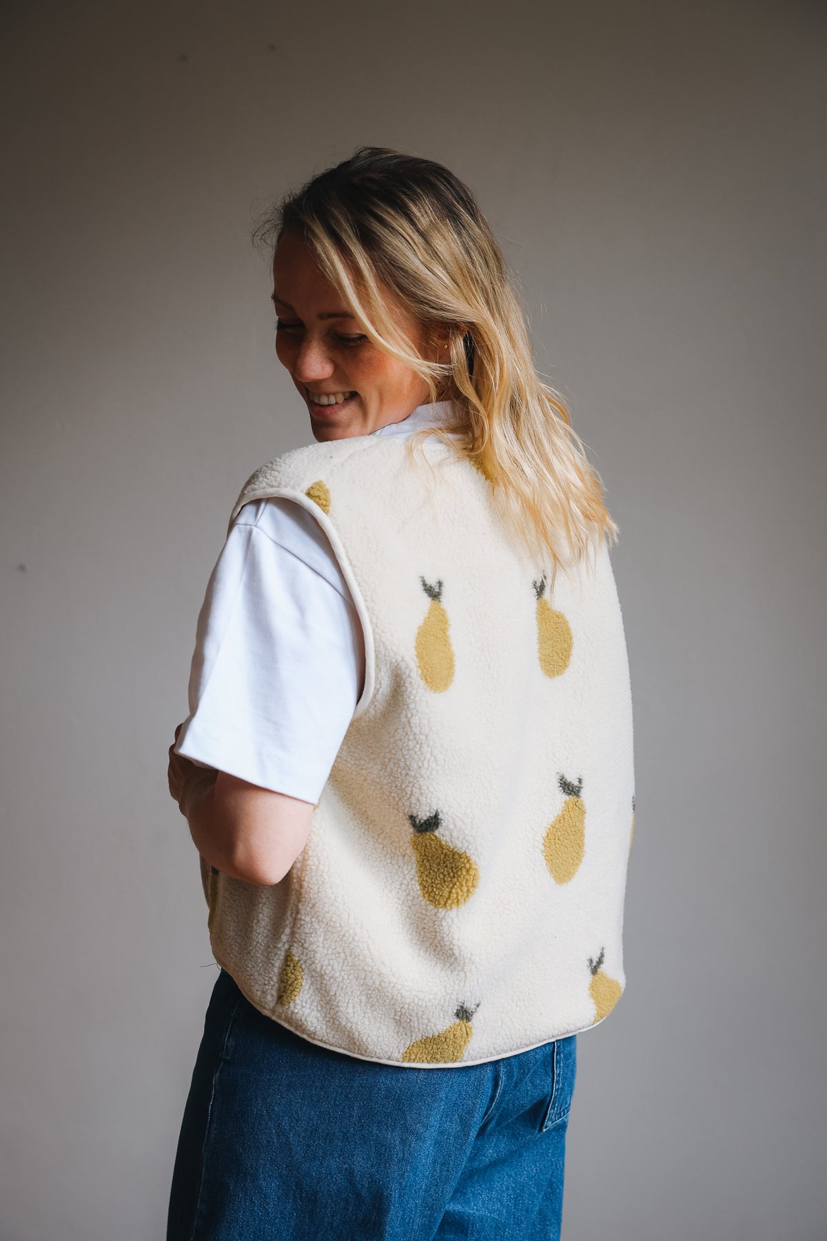 Morning Vest - Pears