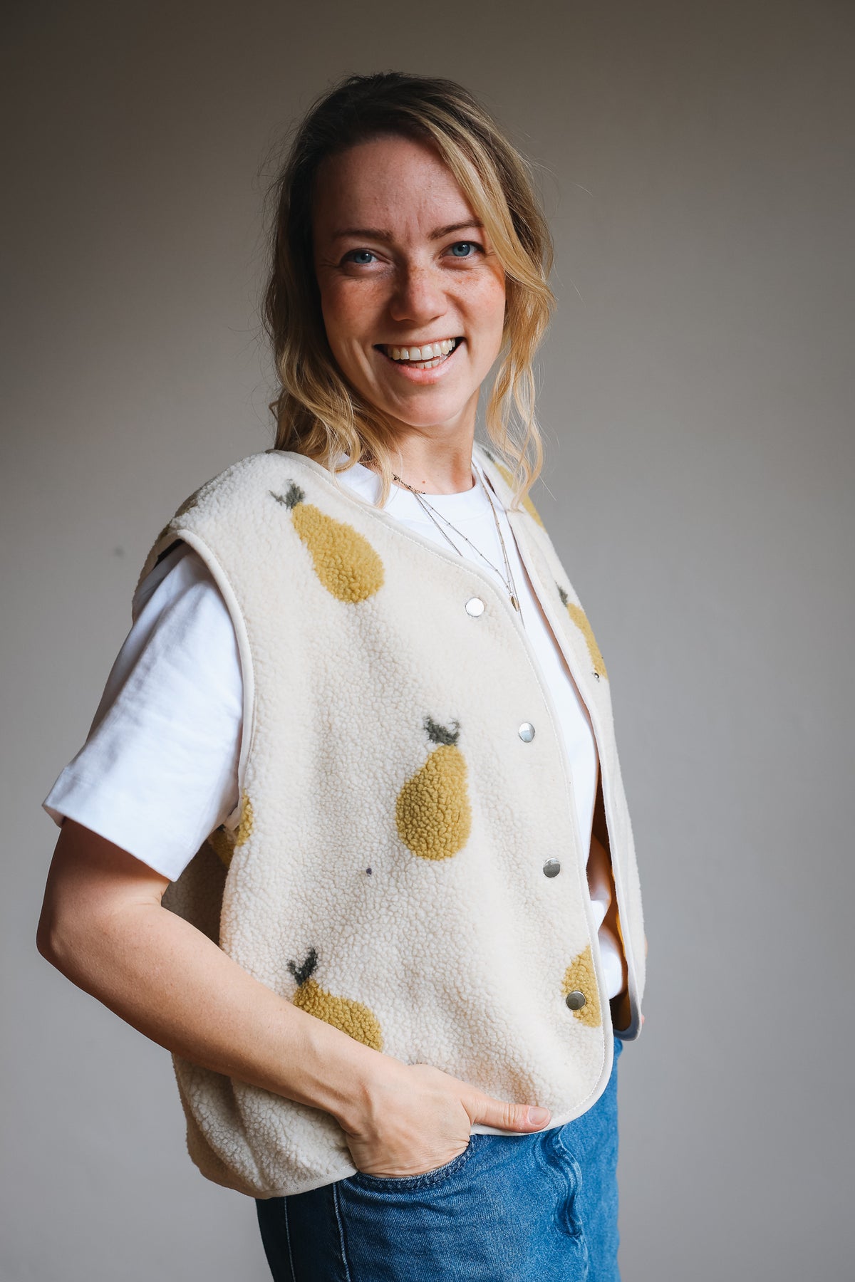 Morning Vest - Pears