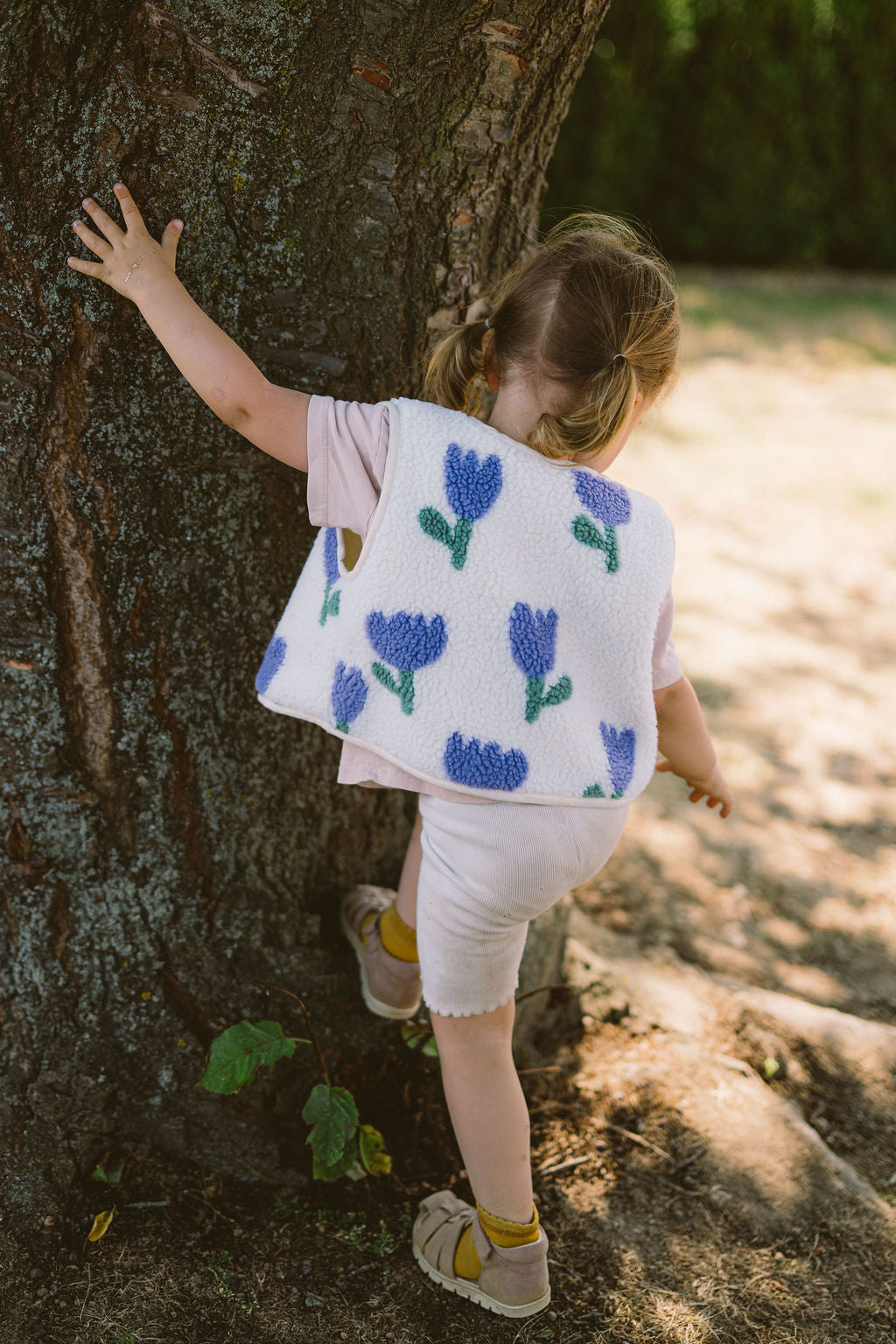 Morning Vest Kids – Purple Tulips