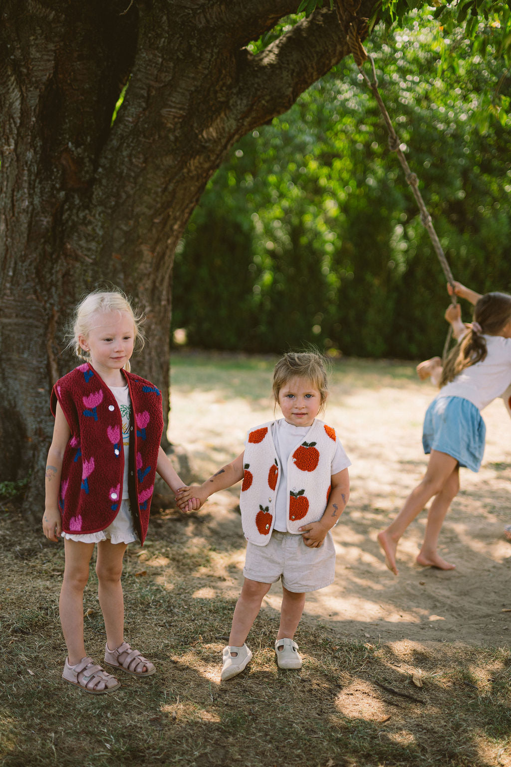 Morning Vest Kids – Pink Tulips