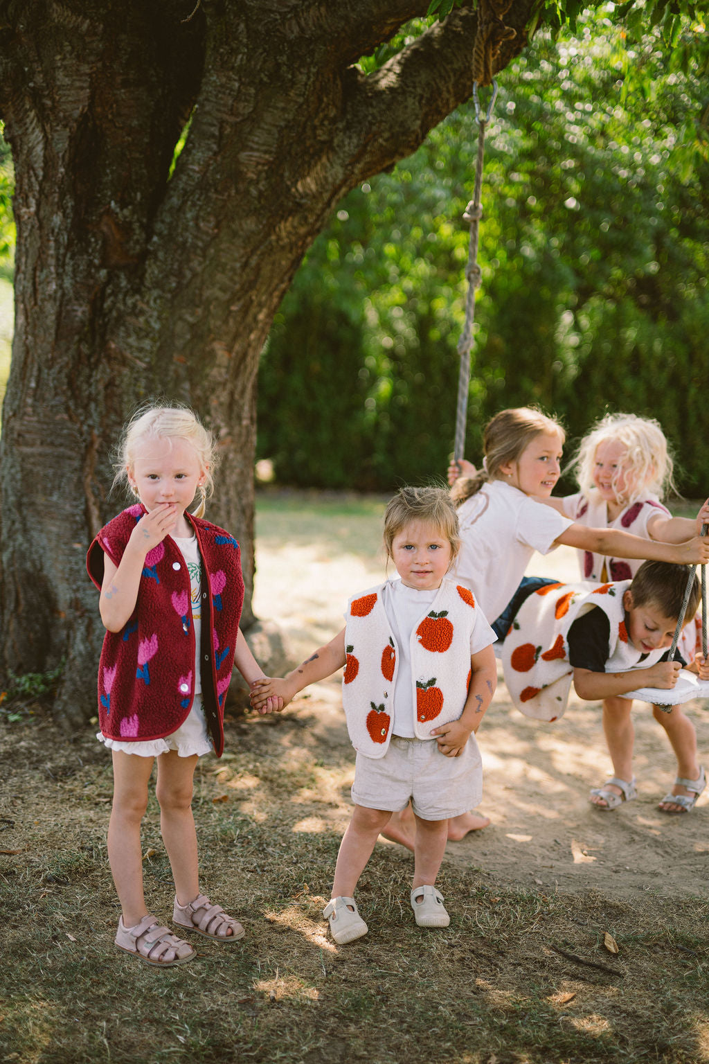 Morning Vest Kids – Pink Tulips
