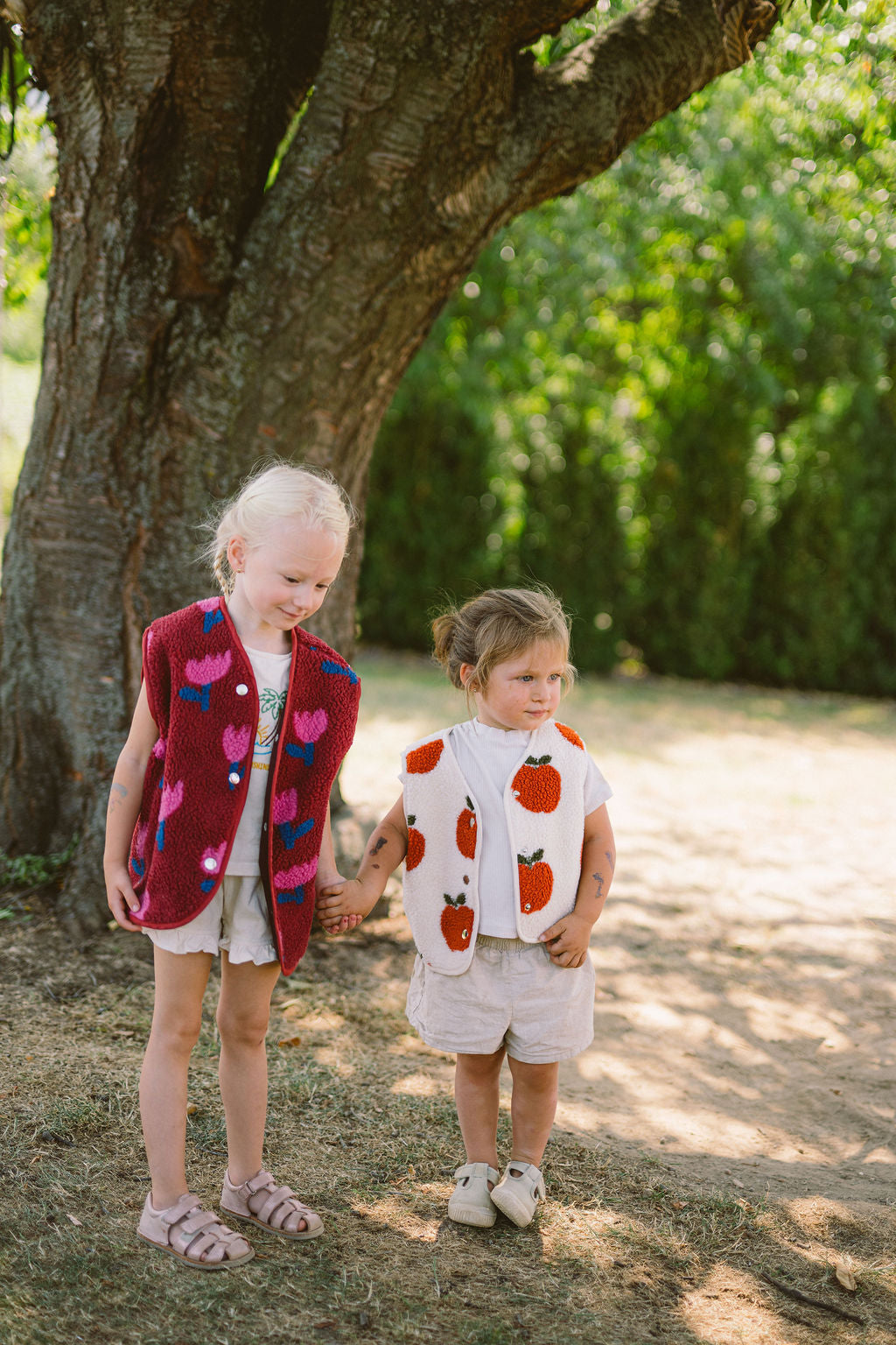 Morning Vest Kids – Pink Tulips