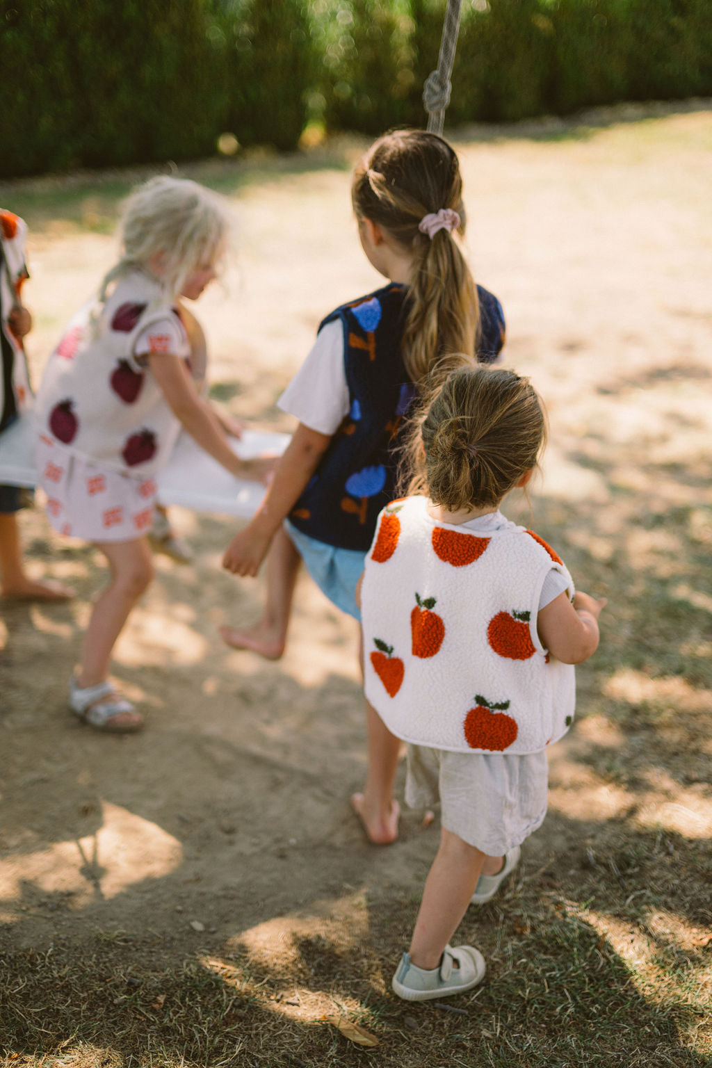 Morning Vest Kids – Apples